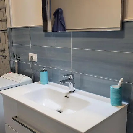 Sognandochiavari A 2 Passi Dal Mare Apartmán *